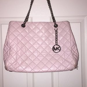 Quilted leather handbag
